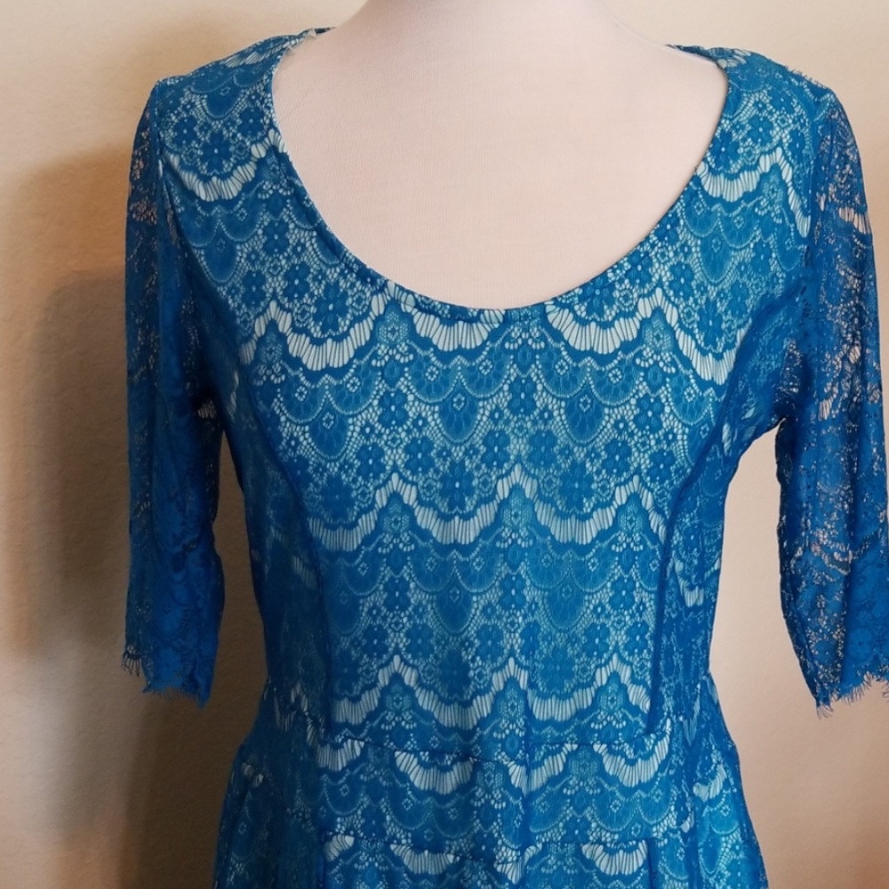 Dress - Picture 2 of 8